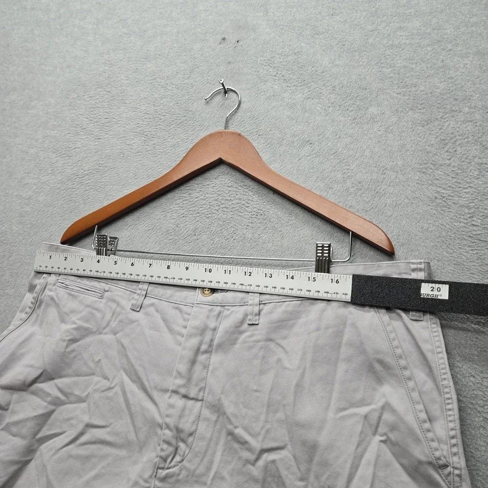 Polo Ralph Lauren Men Shorts 38 Light Gray Embroidered Chino Golf